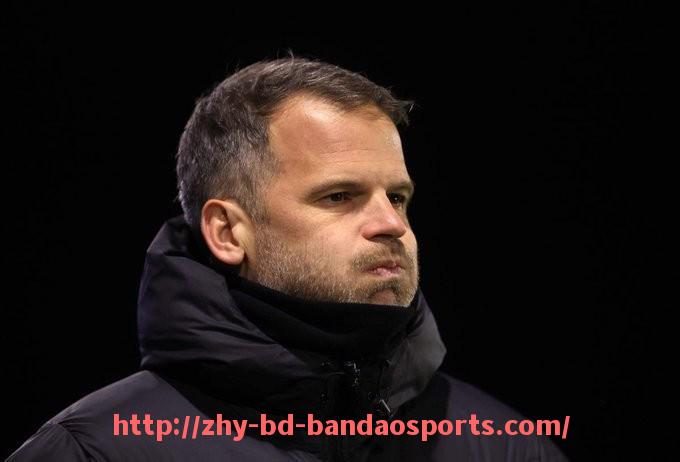 半岛体育-英超曼城球员菲尔·福登的成长故事与赛场表现